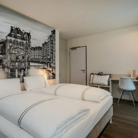 Premier Inn Hamburg City Berliner Tor-3